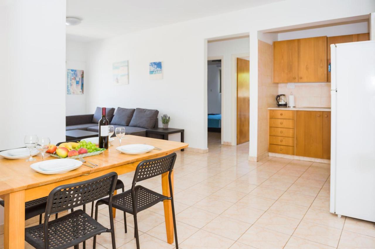 Mynapa Apartments Ayía Nápa Extérieur photo