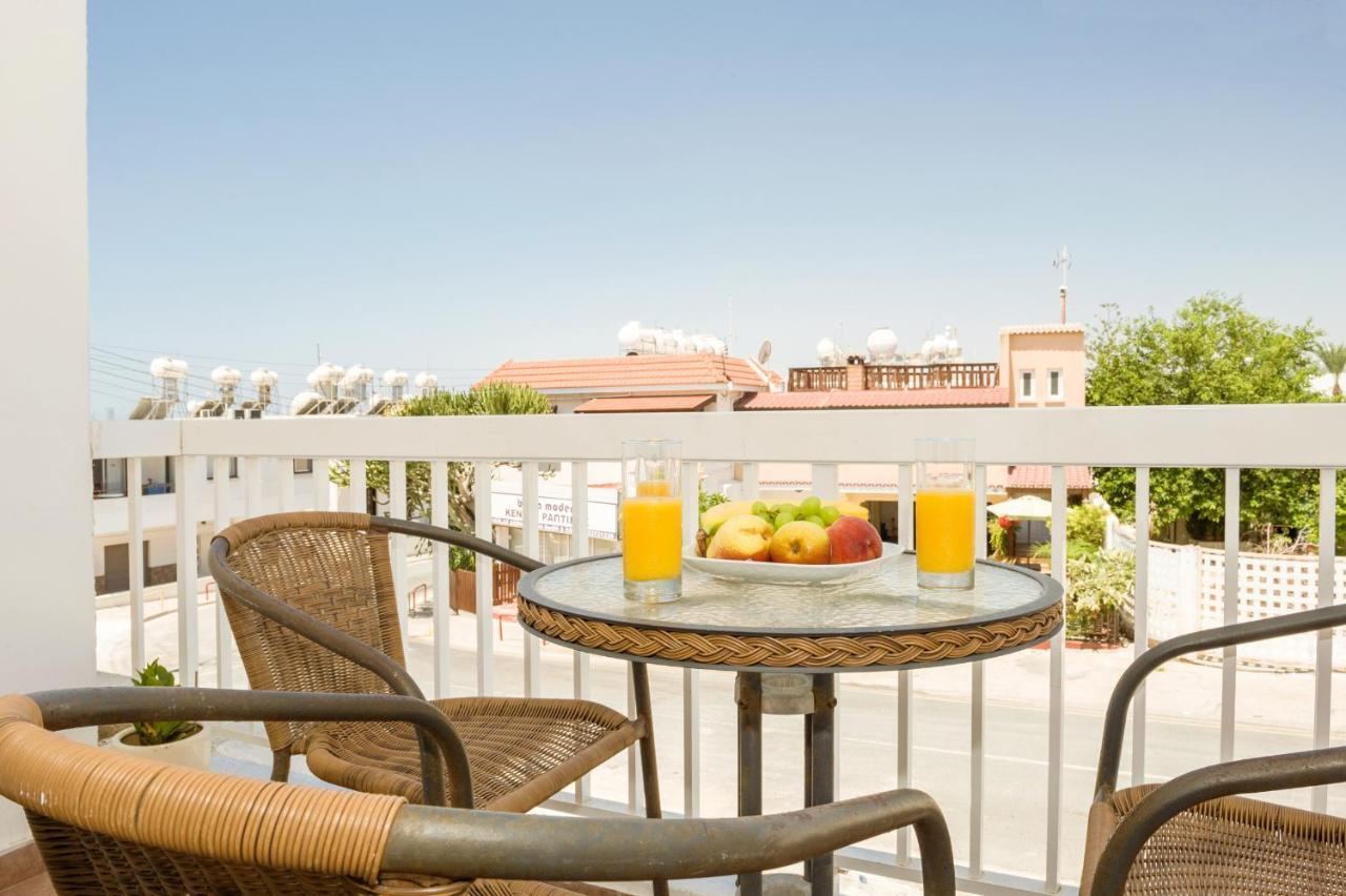 Mynapa Apartments Ayía Nápa Extérieur photo