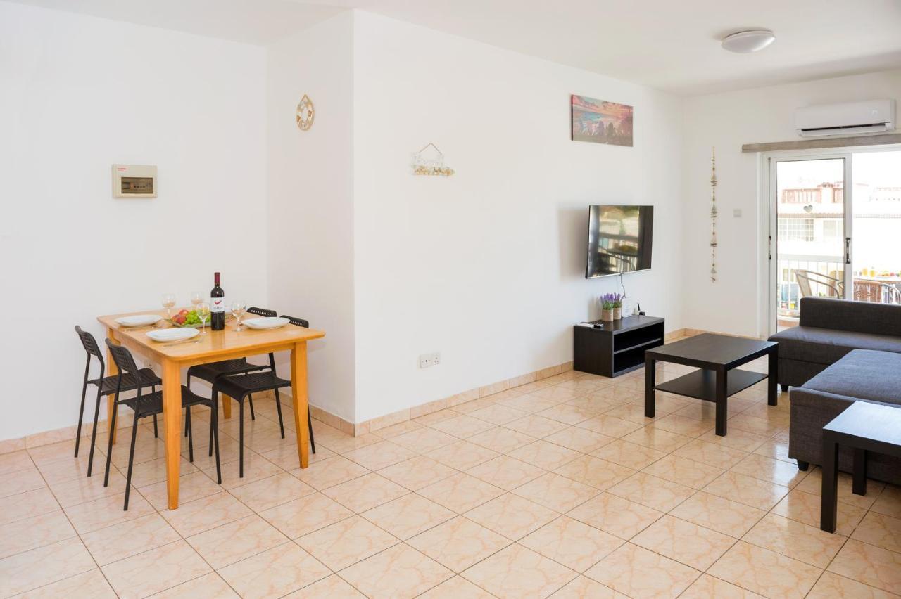 Mynapa Apartments Ayía Nápa Extérieur photo