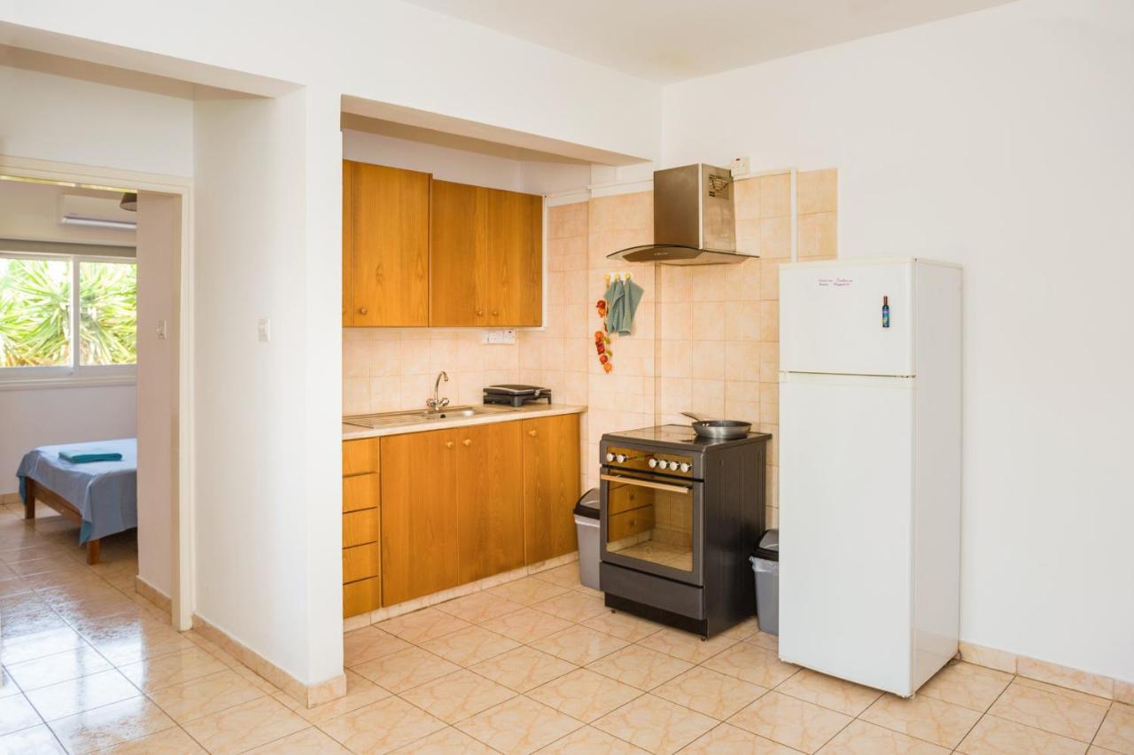 Mynapa Apartments Ayía Nápa Extérieur photo