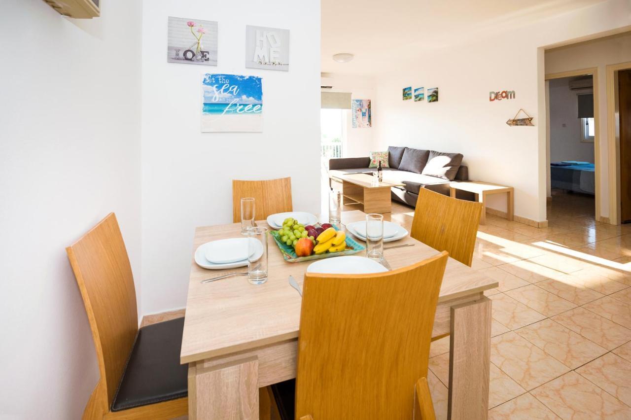 Mynapa Apartments Ayía Nápa Extérieur photo